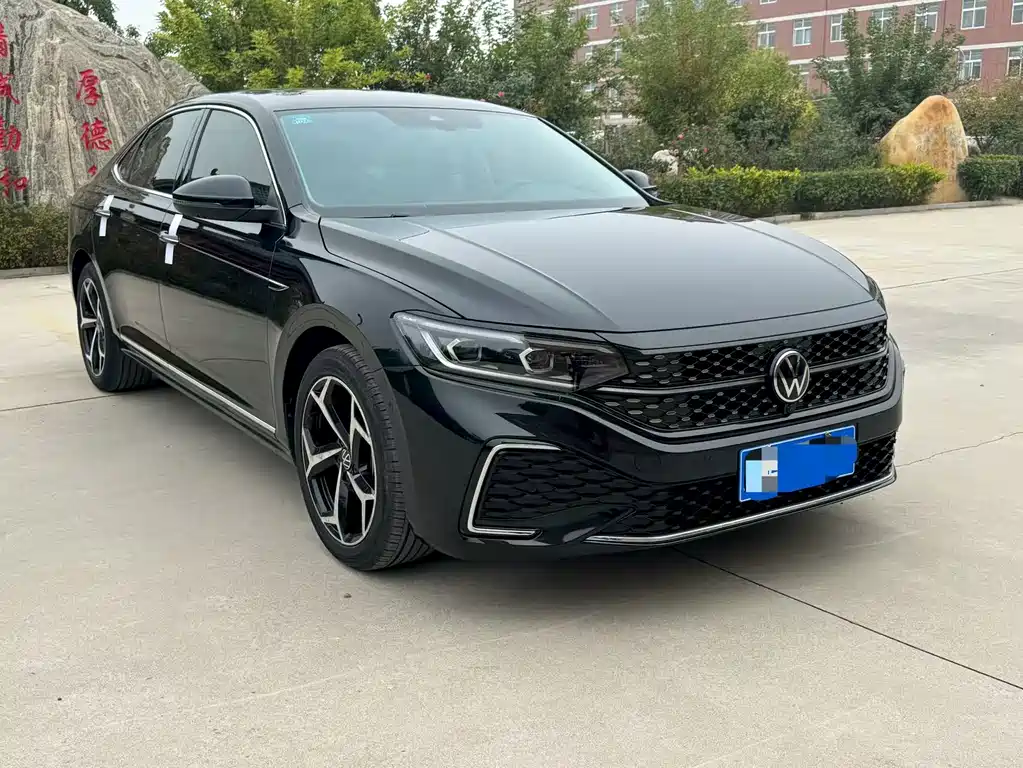 Volkswagen Passat — фото 2