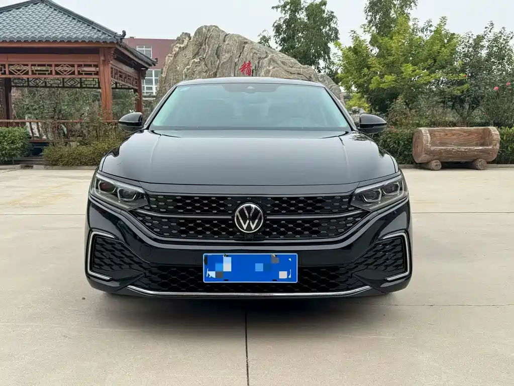 Volkswagen Passat — фото 3