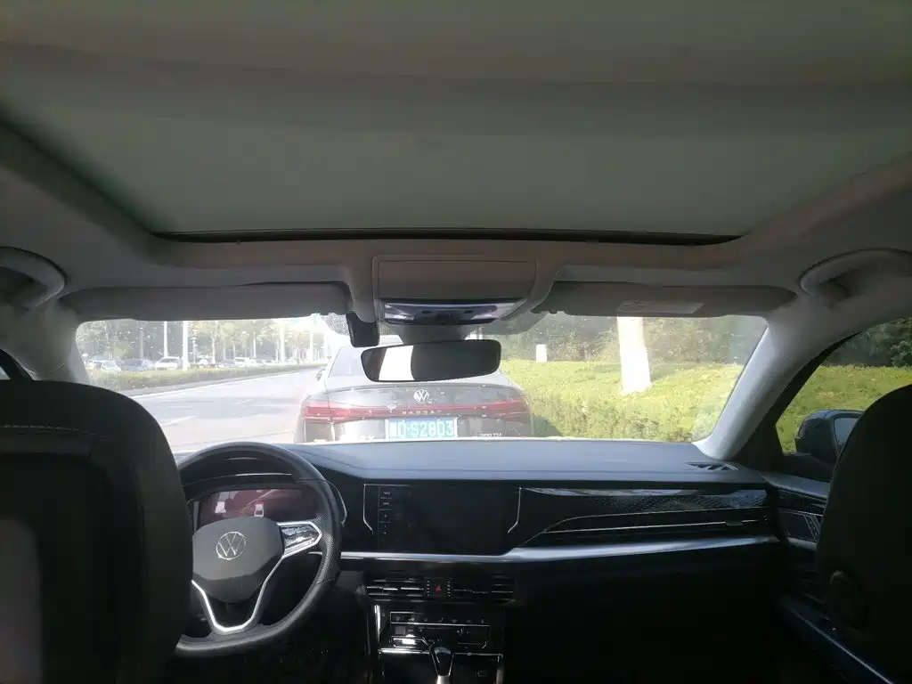 Volkswagen Passat — фото 8