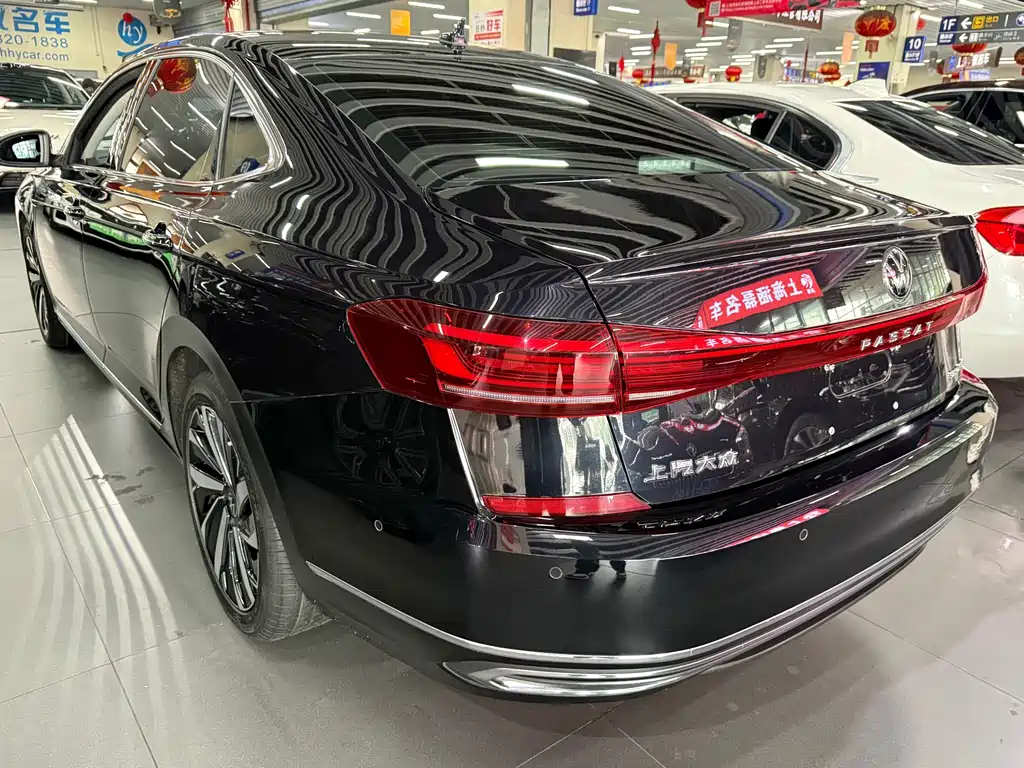 Volkswagen Passat — фото 3