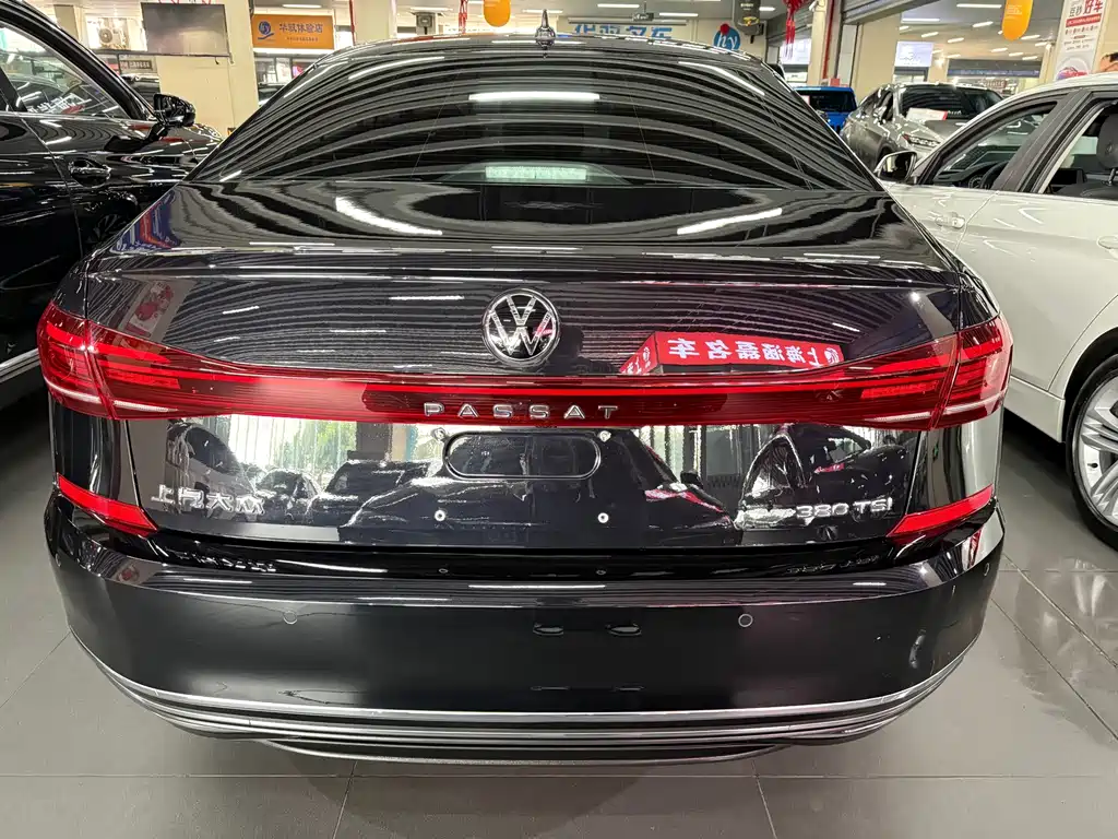Volkswagen Passat — фото 4
