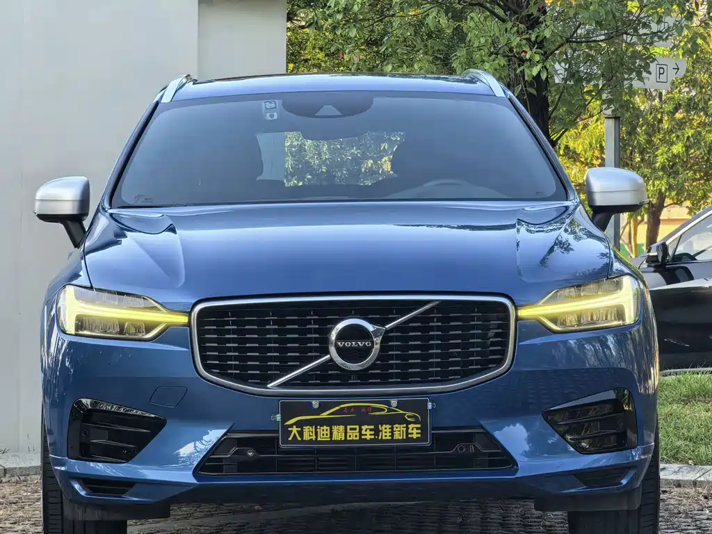 Volvo XC60 — фото 2
