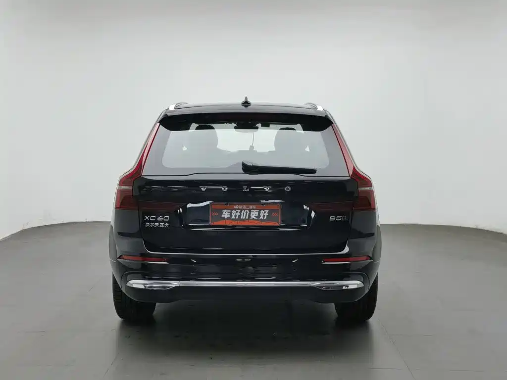 Volvo XC60 — фото 4