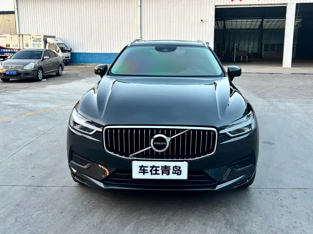 Volvo XC60 — фото 3