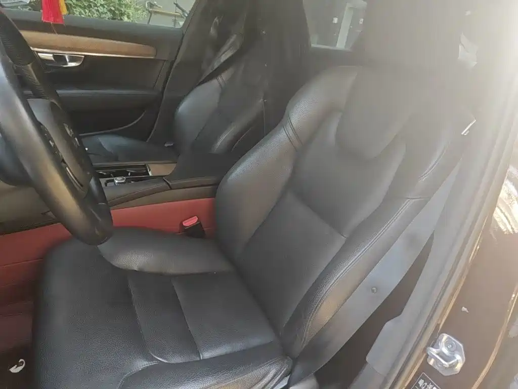 Volvo S90 — фото 11
