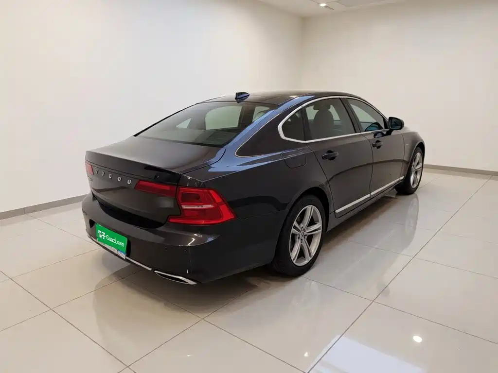 Volvo S90 — фото 4