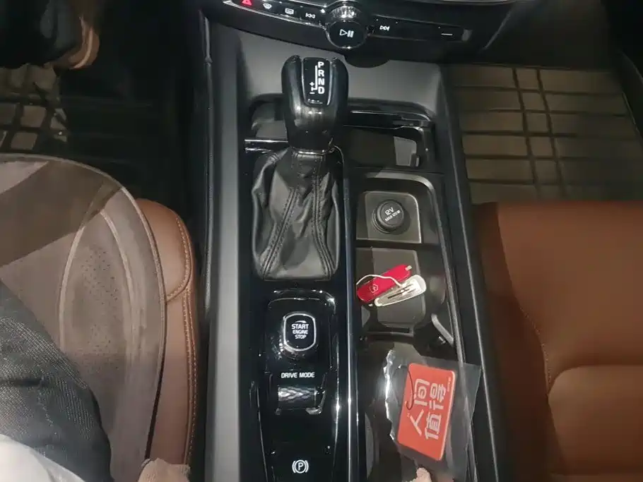 Volvo S60 — фото 15