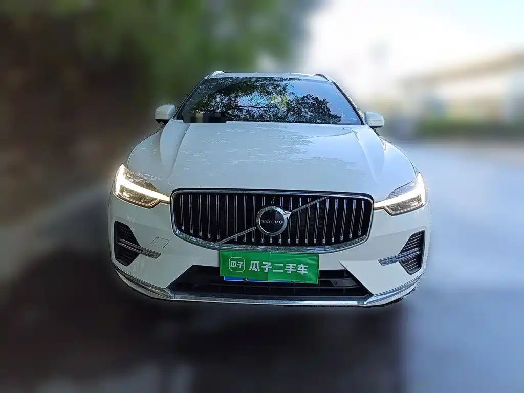 Volvo XC60 — фото 2
