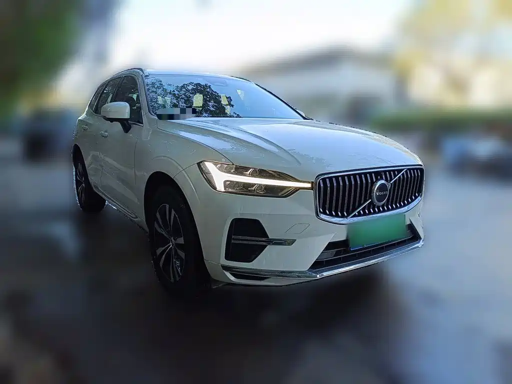 Volvo XC60 — фото 3