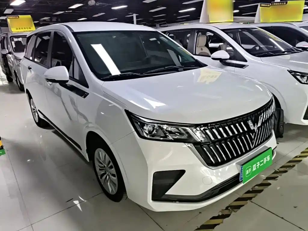 Wuling Jiachen — фото 3