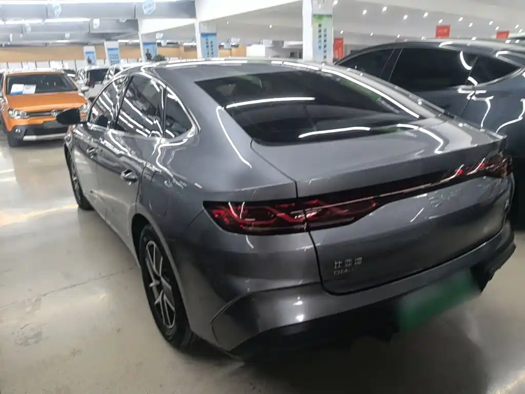 BYD Qin L — фото 5