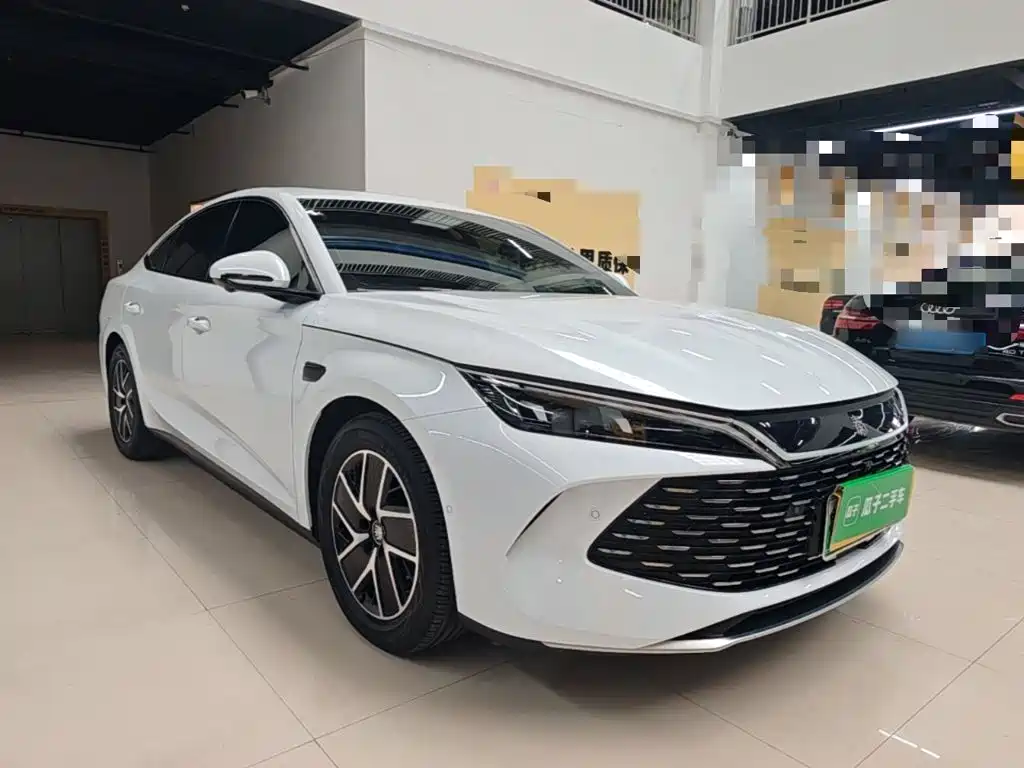 BYD Qin L — фото 4