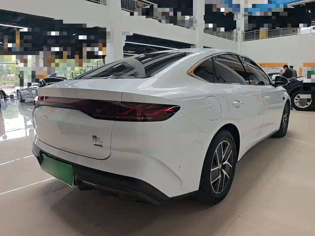 BYD Qin L — фото 7