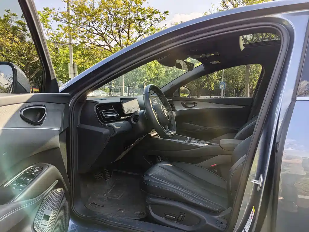 BYD Seal 06 — фото 11