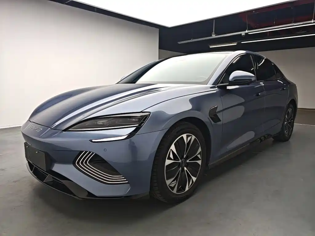 BYD Seal — фото 2