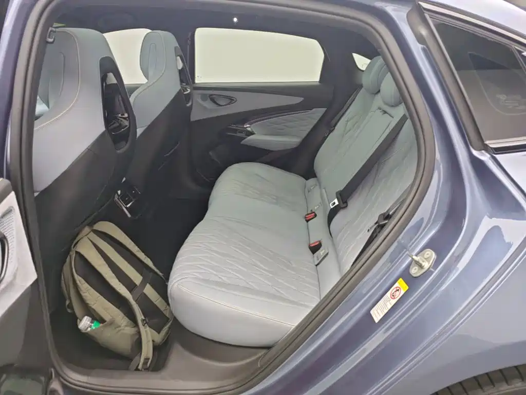 BYD Seal — фото 17