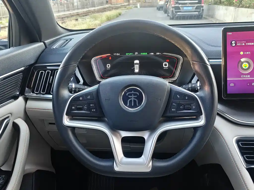 BYD PLUS New Energy — фото 18