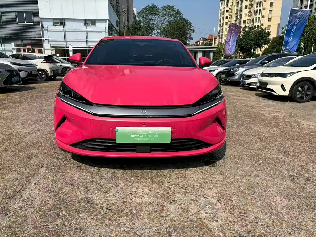 BYD Qin L — фото 12