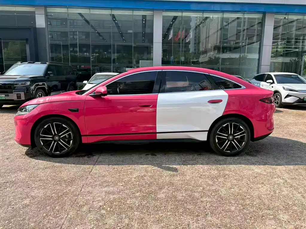 BYD Qin L — фото 7