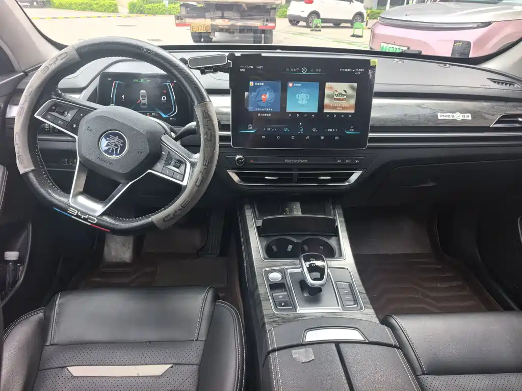 BYD Qin Pro NEV — фото 8