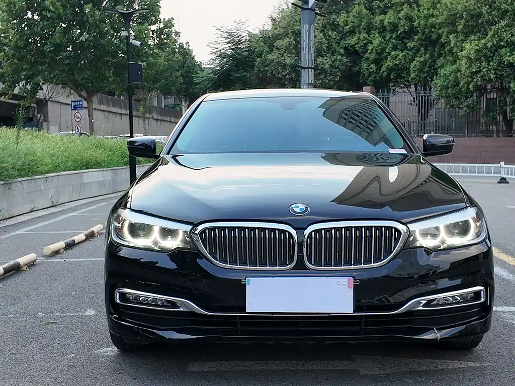 BMW 5 Series — фото 2
