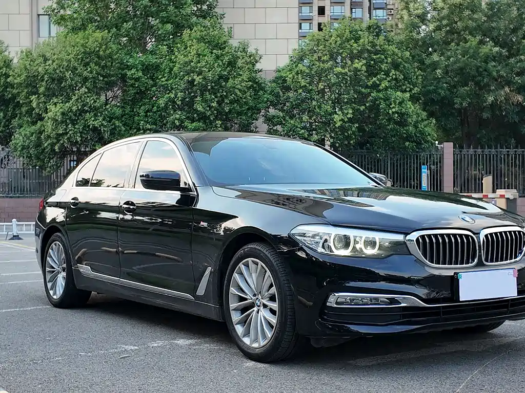 BMW 5 Series — фото 3