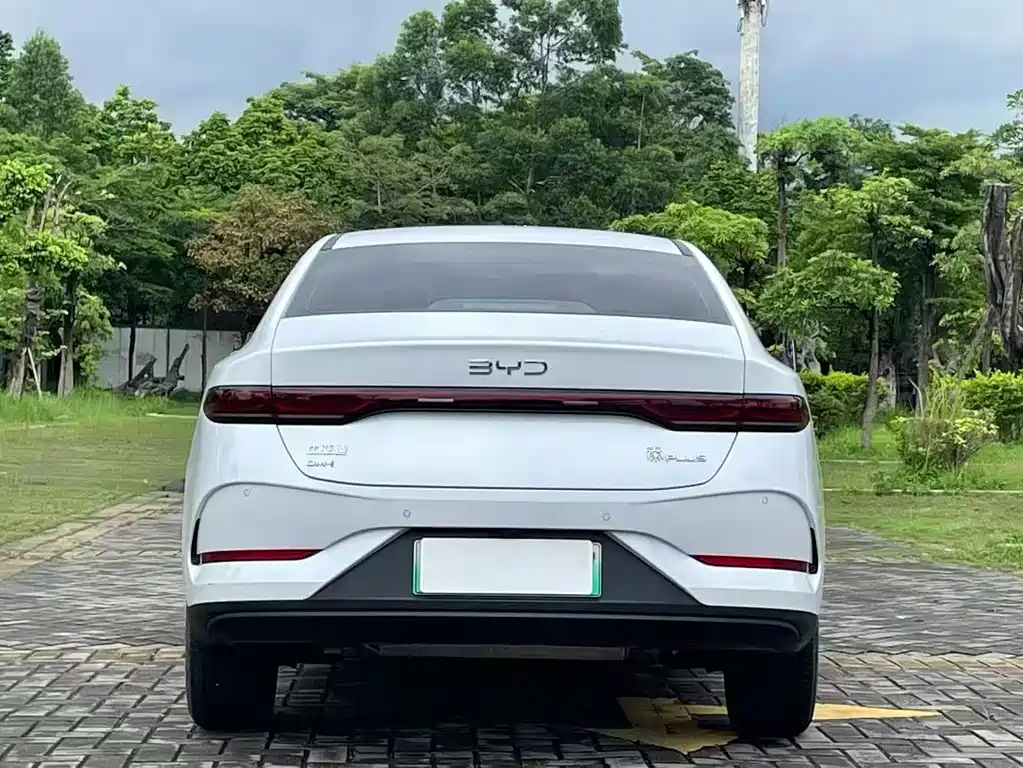 BYD Qin PLUS — фото 10