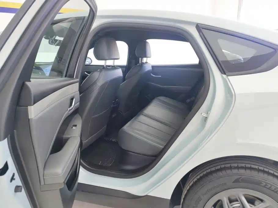BYD Qin PLUS — фото 11