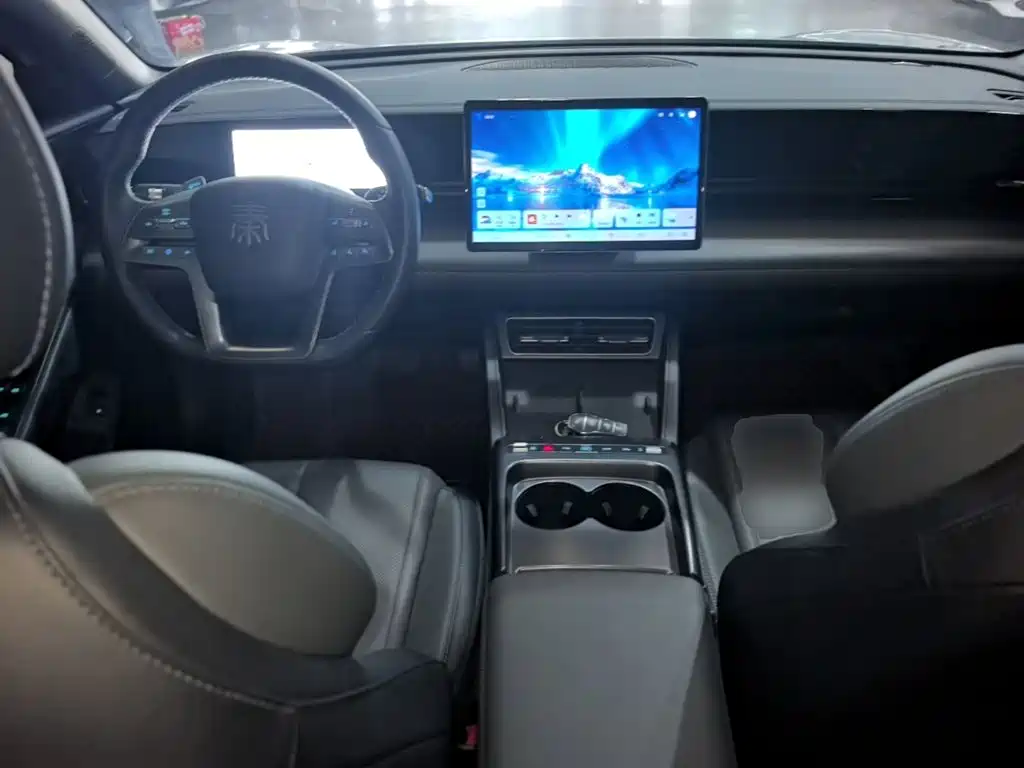 BYD Qin L — фото 10