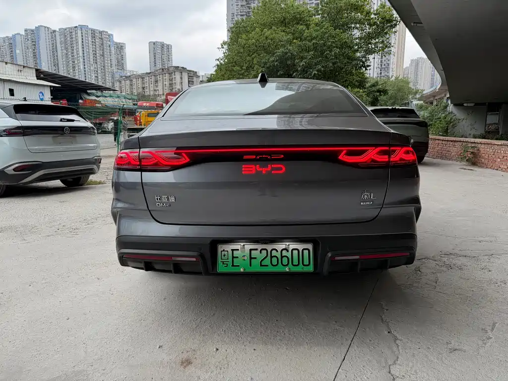BYD Qin L — фото 9