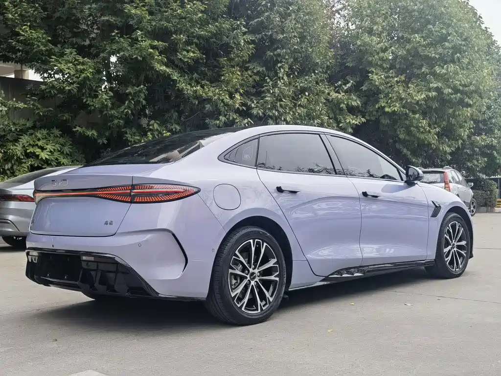 BYD Seal — фото 7