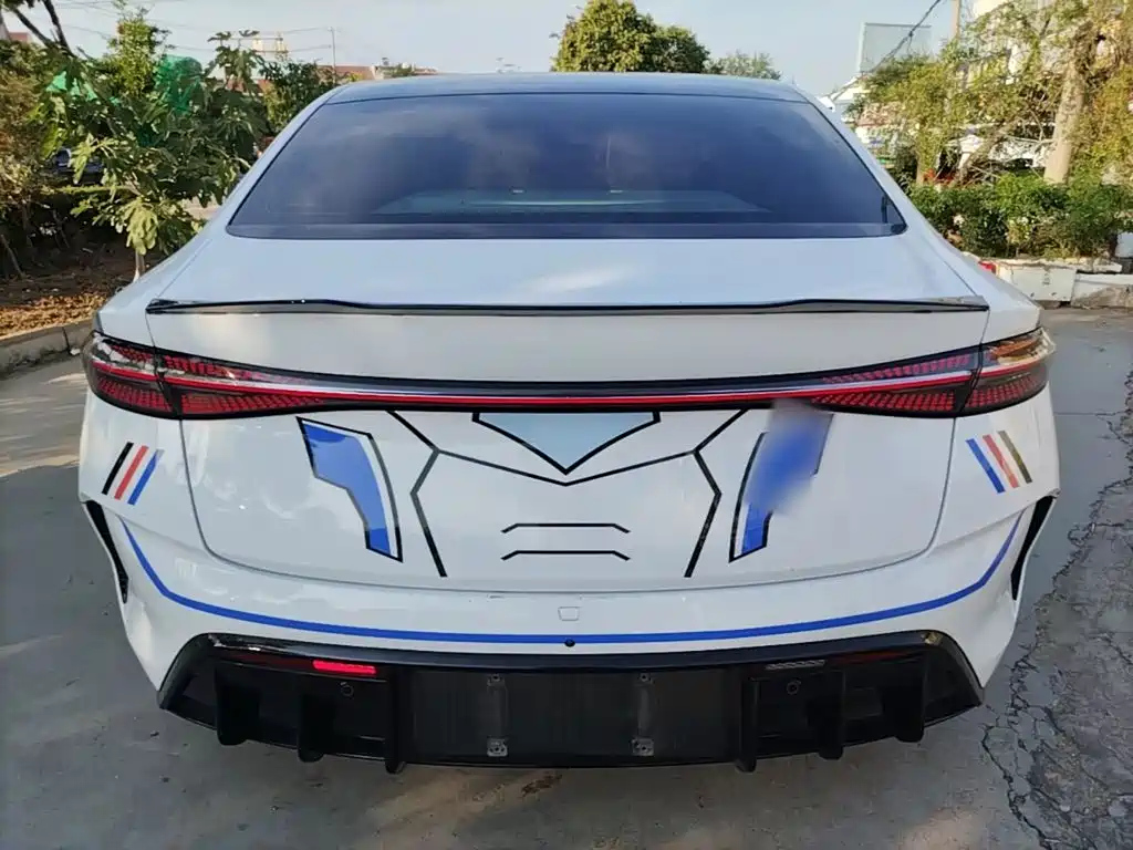BYD Seal — фото 6
