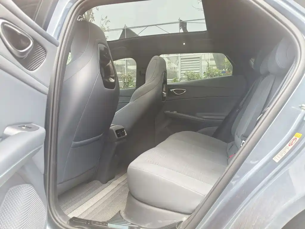 BYD Seal 06GT — фото 11