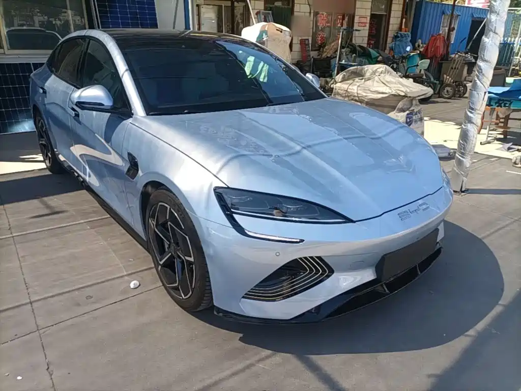 BYD Seal — фото 4