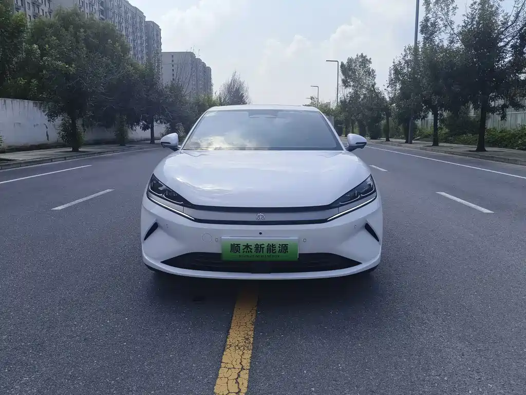 BYD Qin L — фото 2