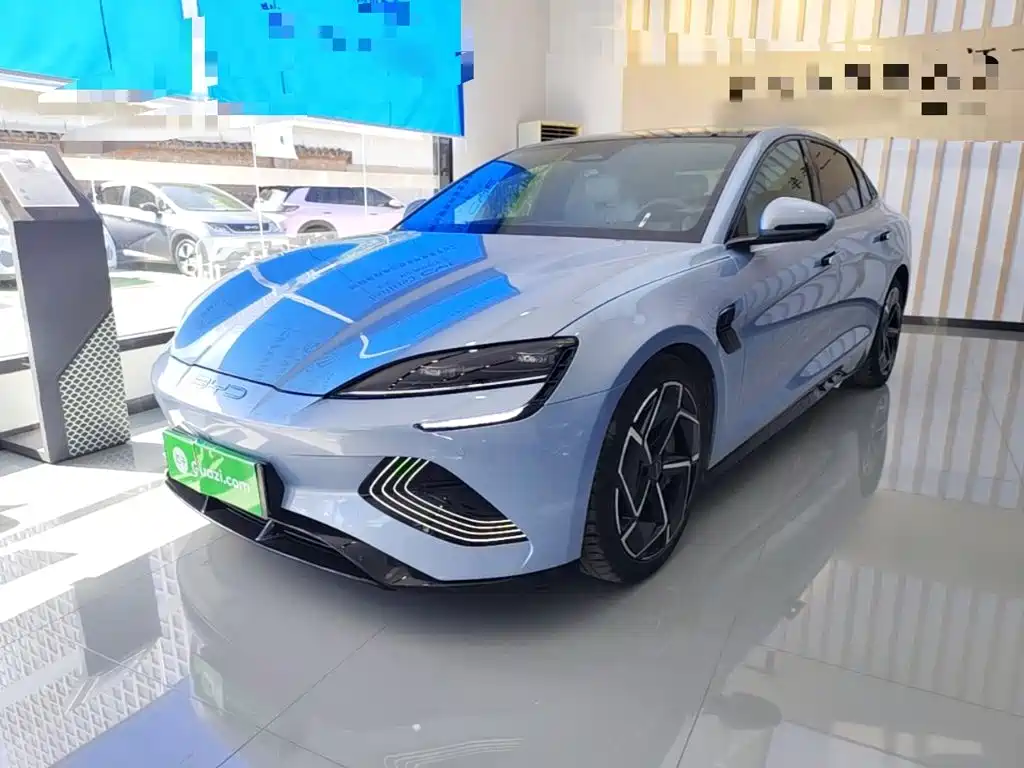 BYD Seal — фото 2