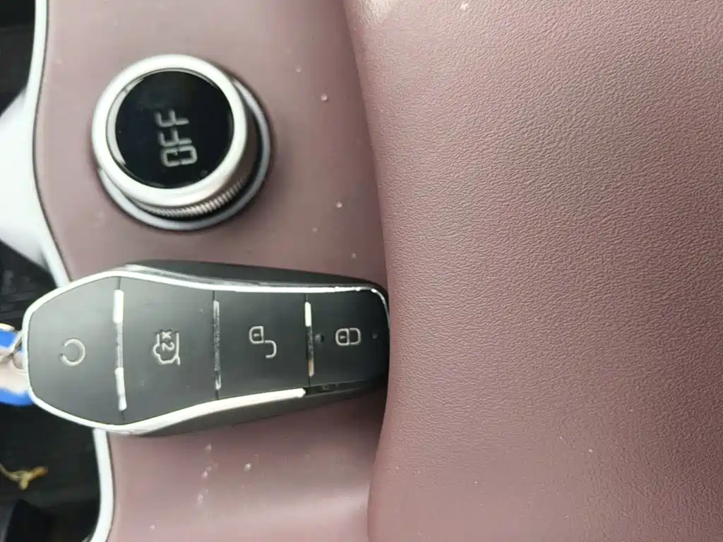 BYD Seal 07 DM-i — фото 9