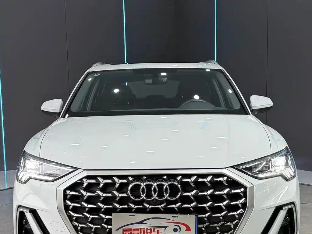 Audi Q3 — фото 2