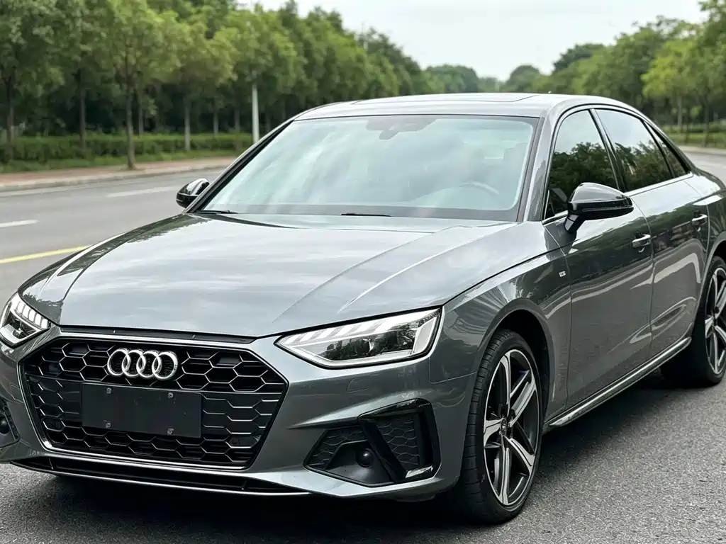 Audi A4L — фото 2