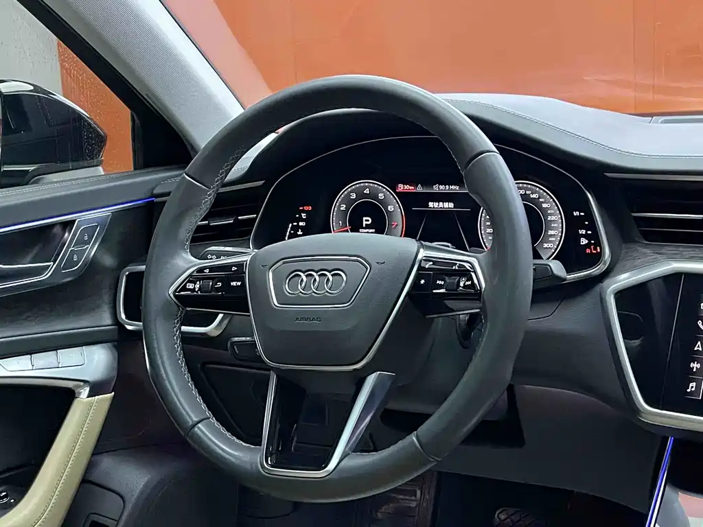 Audi A6L — фото 15