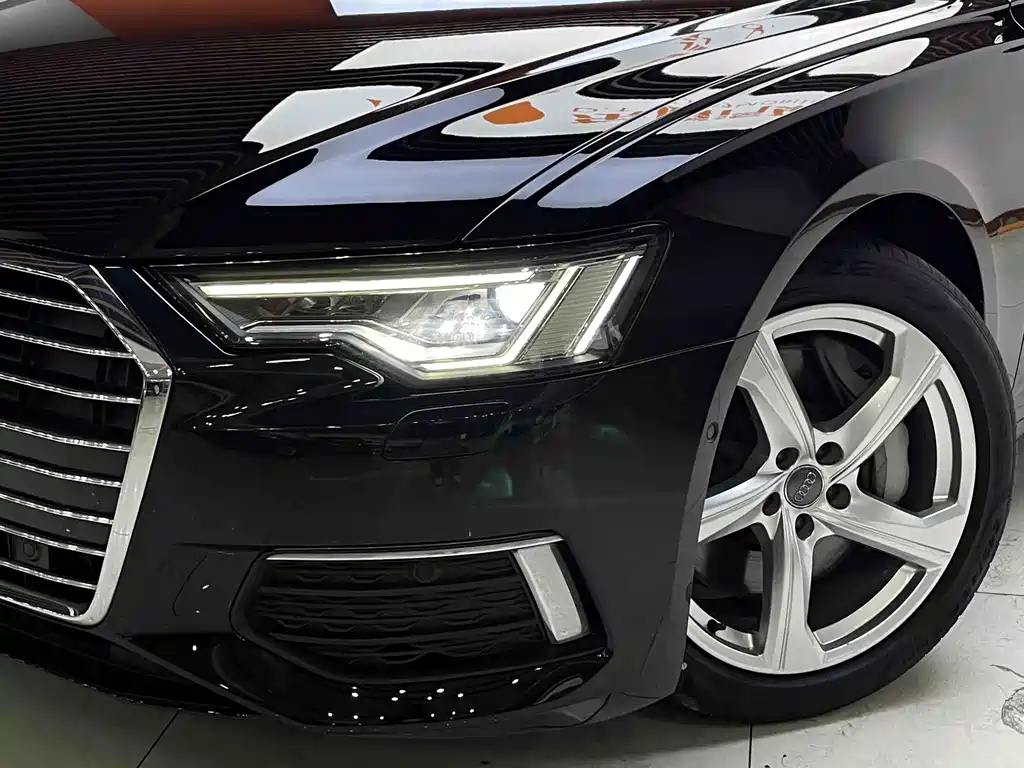 Audi A6L — фото 5