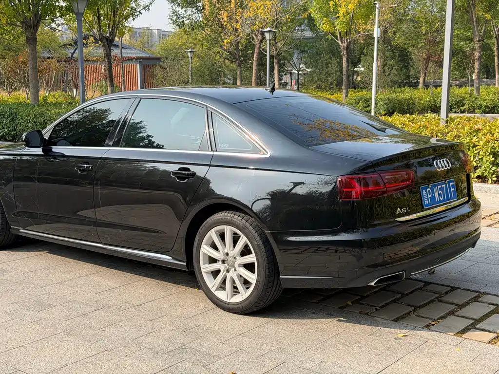 Audi A6L — фото 5