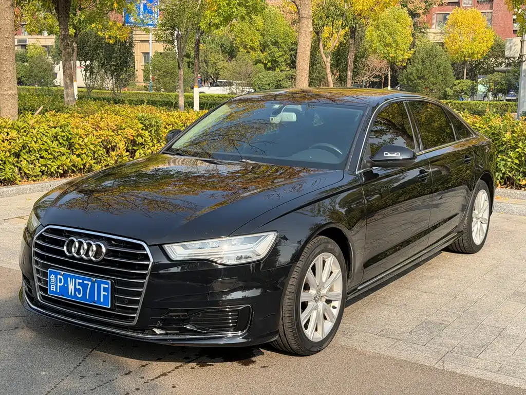Audi A6L — фото 1