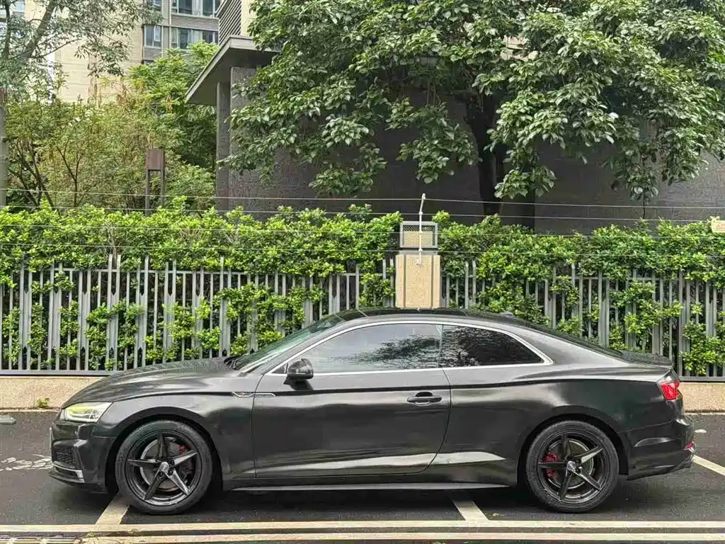 Audi A5 (Import) — фото 2