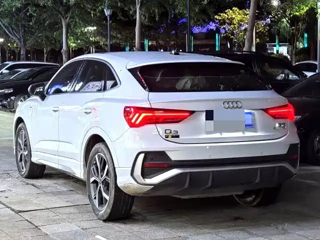Audi Q3 Sportback — фото 8