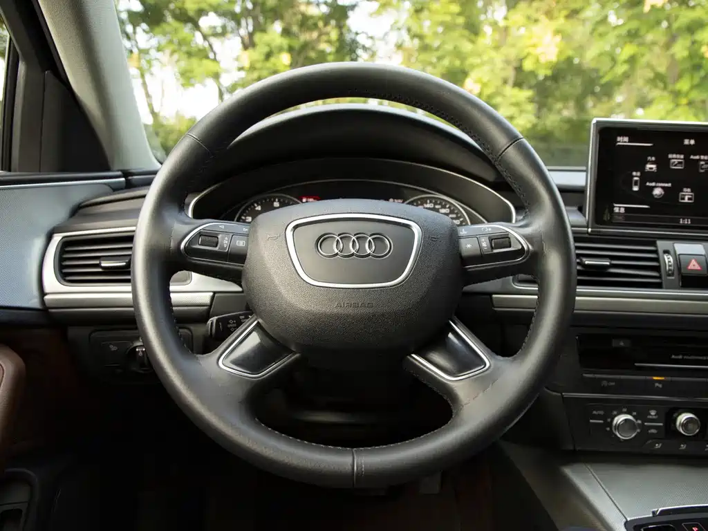 Audi A6L — фото 19