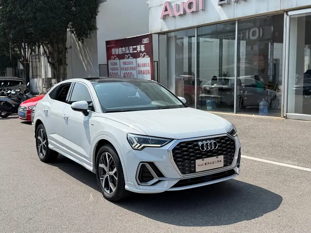 Audi Q3 Sportback — фото 3