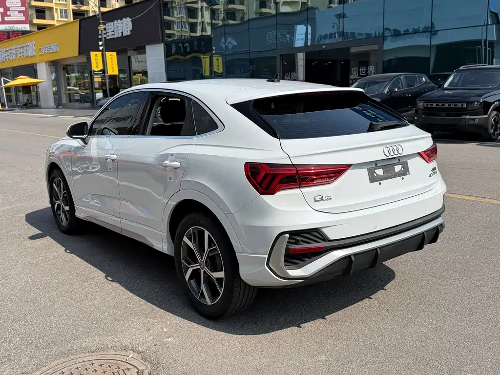 Audi Q3 Sportback — фото 4