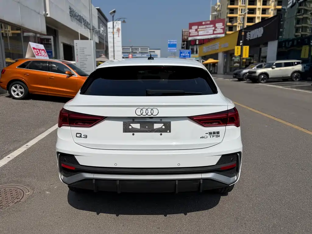 Audi Q3 Sportback — фото 5