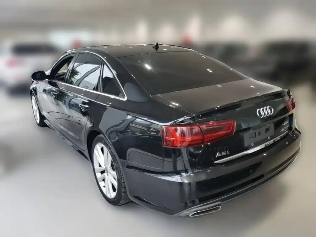 Audi A6L — фото 6